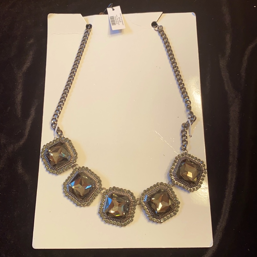 Chicos Sophia Bibb Necklace Brand New in Packaging
